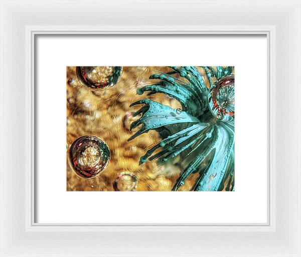 Alien Seduction - Framed Print